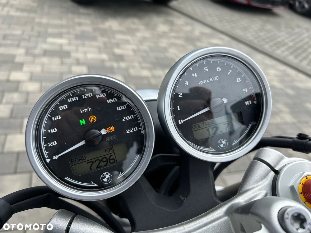 BMW R - 6