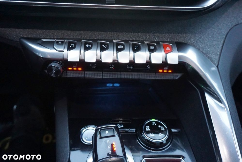 Peugeot 3008 1.6 BlueHDi Crossway S&S EAT6 - 34