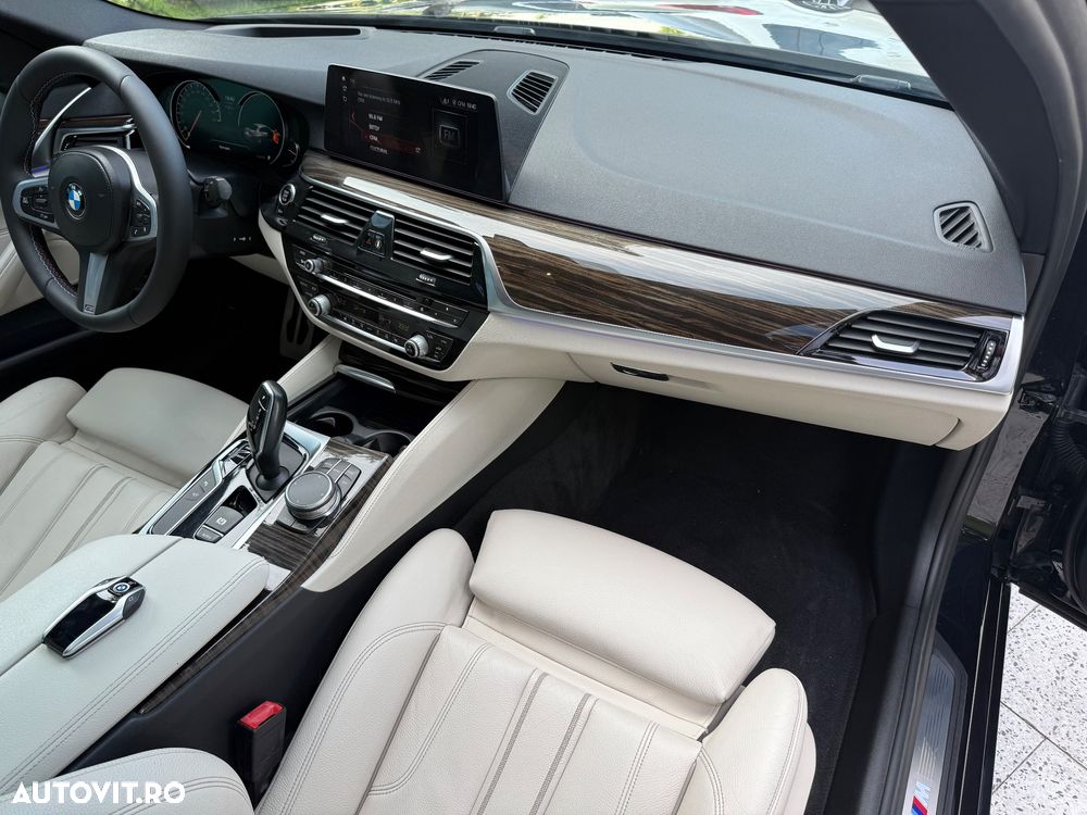 BMW Seria 5 530d xDrive Aut. - 27