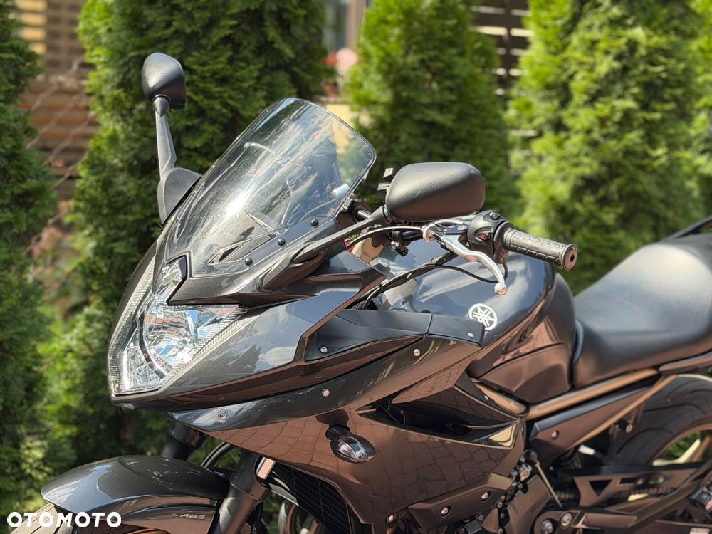 Yamaha XJ - 18