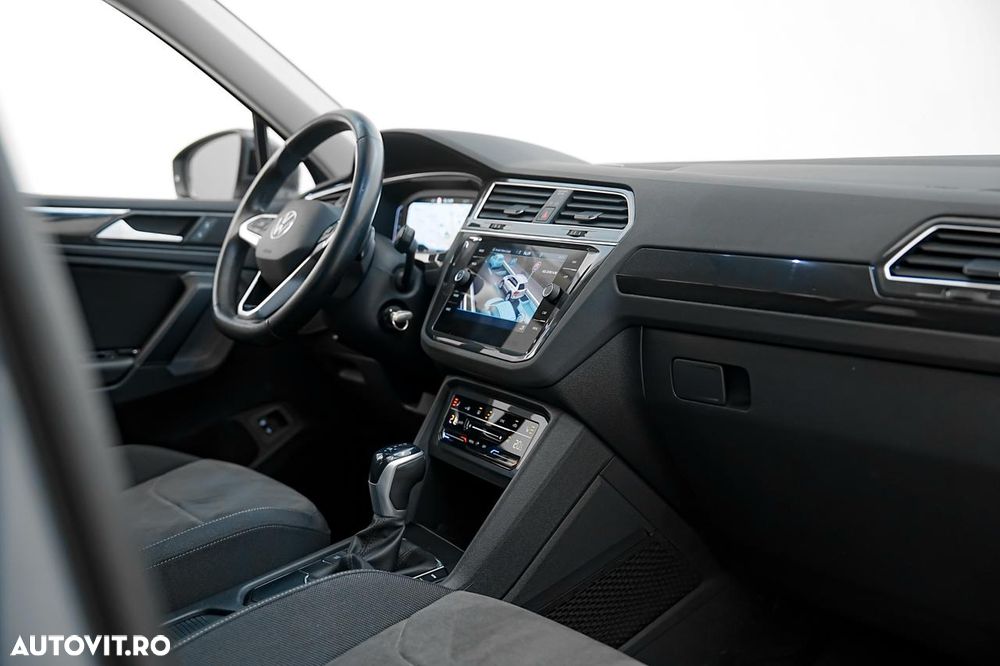 Volkswagen Tiguan - 10