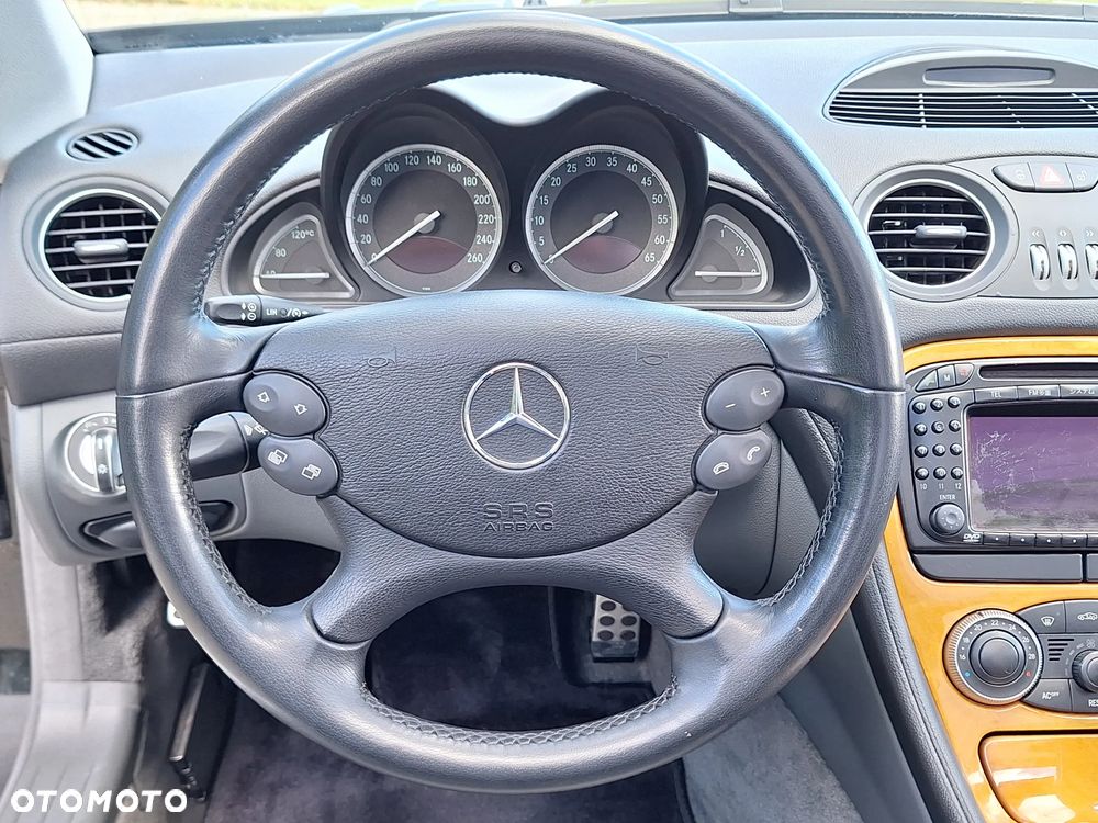 Mercedes-Benz SL 500 7G-TRONIC - 30