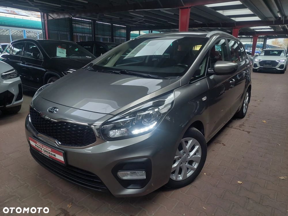 Kia Carens 1.6 GDI L - 1