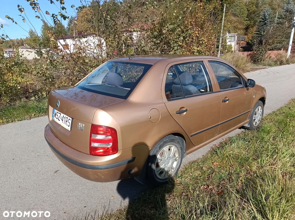 Skoda Fabia 2001 photo 3