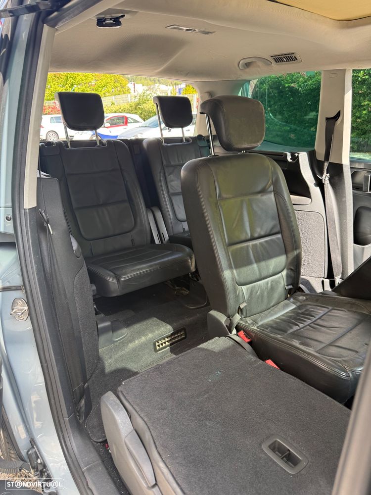 VW Sharan 2.0 TDI Highline DSG - 17
