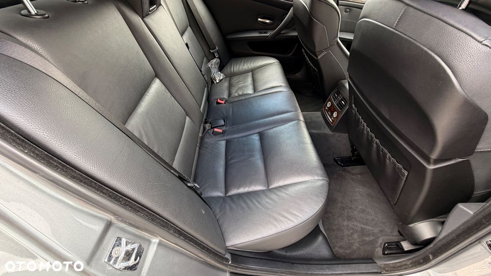 BMW Seria 5 - 12