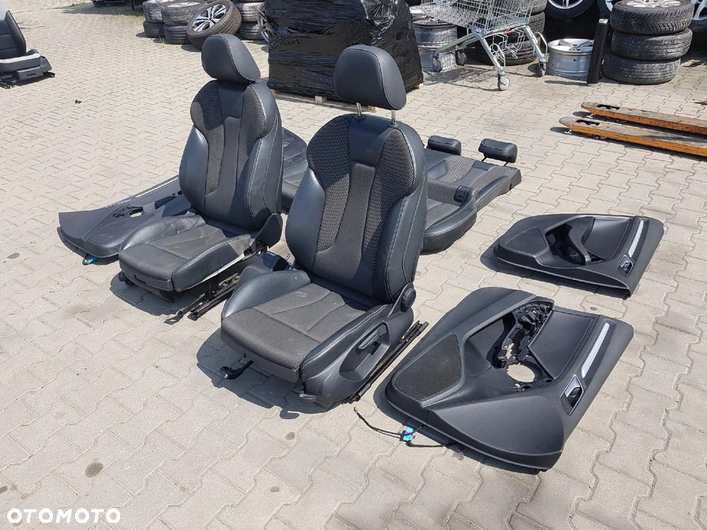 AUDI A3 8V 13-16r S-LINE HB FOTELE PÓŁSKÓRY KANAPA 5D SPORTBACKA - 5