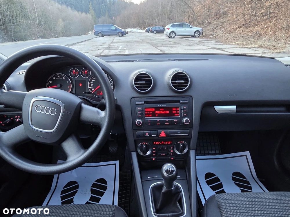 Audi A3 Sportback 1.6 Attraction - 17