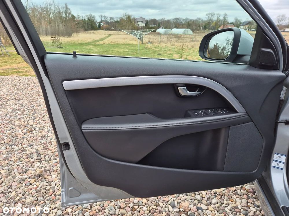 Volvo V70 D4 Momentum - 17