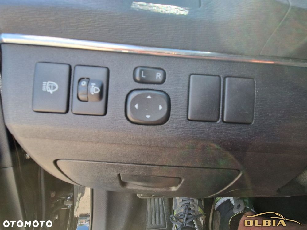 Toyota Avensis - 26