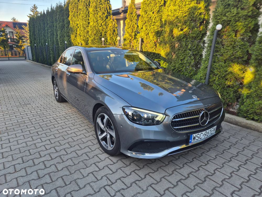 Mercedes-Benz Klasa E 200 4-Matic - 1