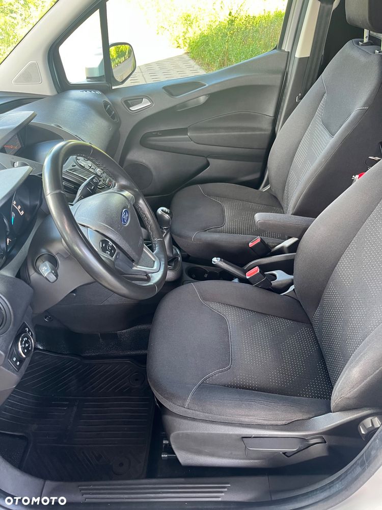 Ford Transit courier - 8