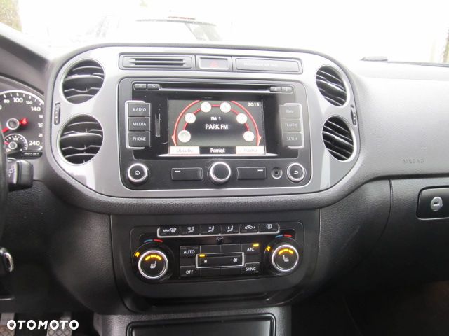 Volkswagen Tiguan 2.0 TDI 4Mot Perfectline R-Style - 28