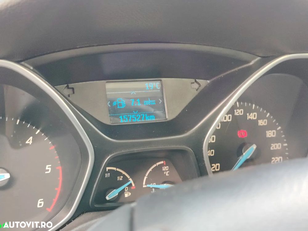 Ford Focus 1.6 TDCi DPF Start-Stopp-System Trend - 15