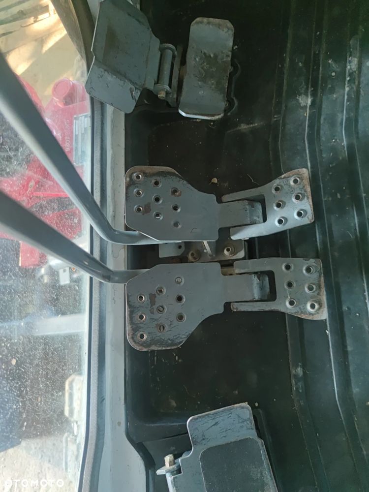 Takeuchi TB228 - 9