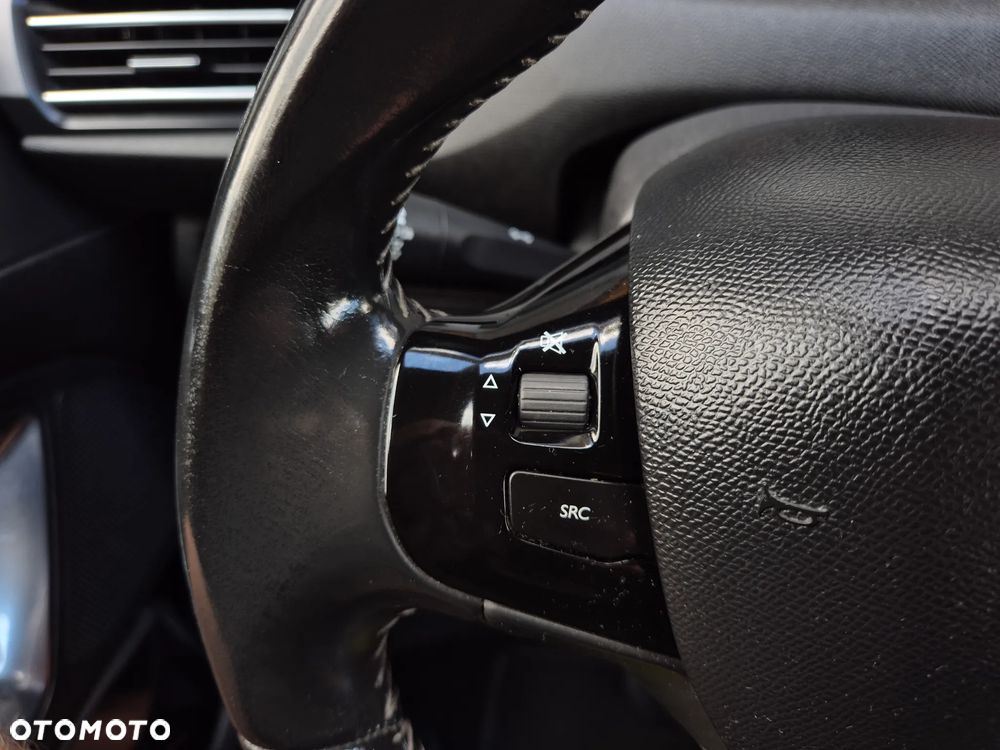 Peugeot 308 1.6 THP Allure - 12