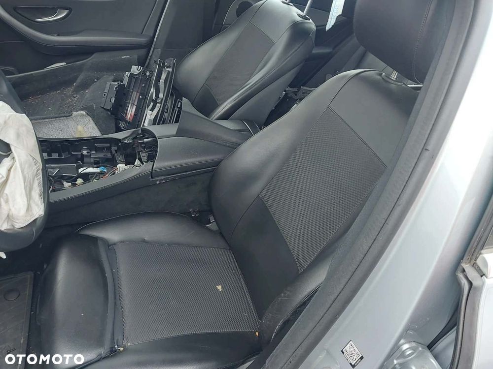 Mercedes-Benz Klasa E 220 d 9G-TRONIC Avantgarde - 5