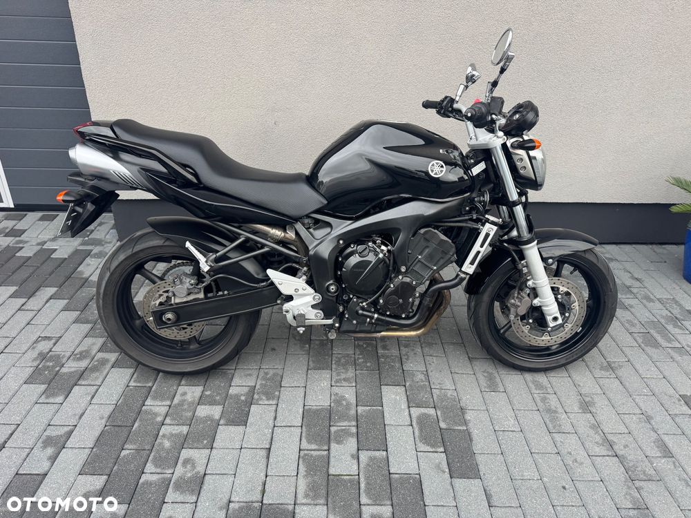 Yamaha FZ6