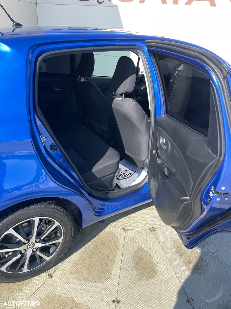 Toyota Yaris ver-1-5-vvt--i-selection - 24