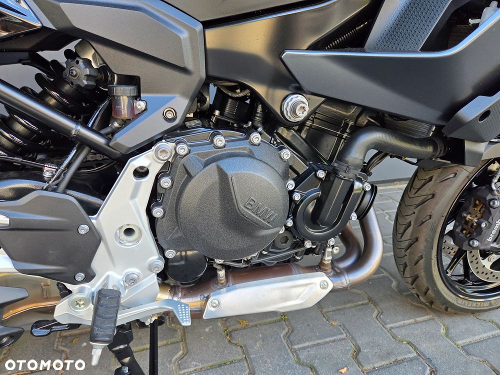 BMW XR - 7