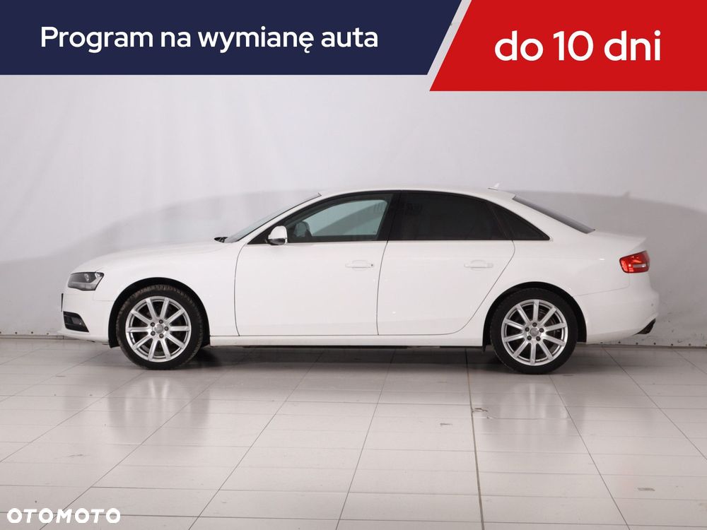 Audi A4 Limousine - 4