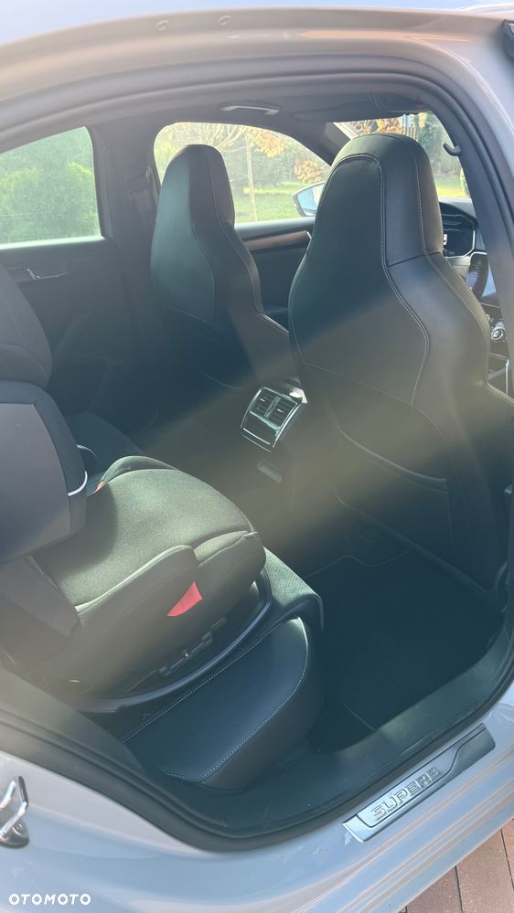 Skoda Superb 2.0 TSI Sportline DSG - 13