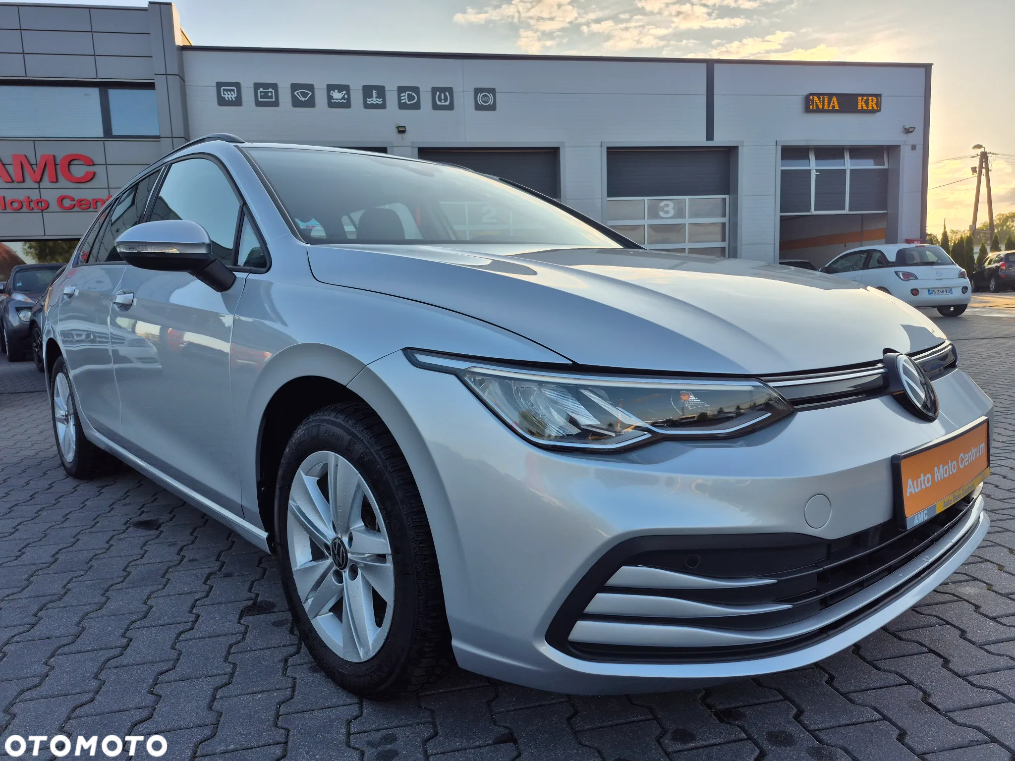 Volkswagen Golf - 3