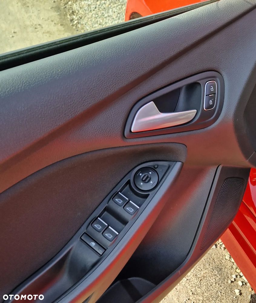 Ford Focus 1.5 EcoBoost STart-Stopp-System ST-LINE - 7