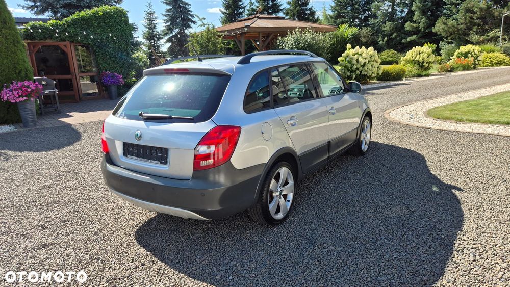 Skoda Fabia 1.2 TSI Scout - 8