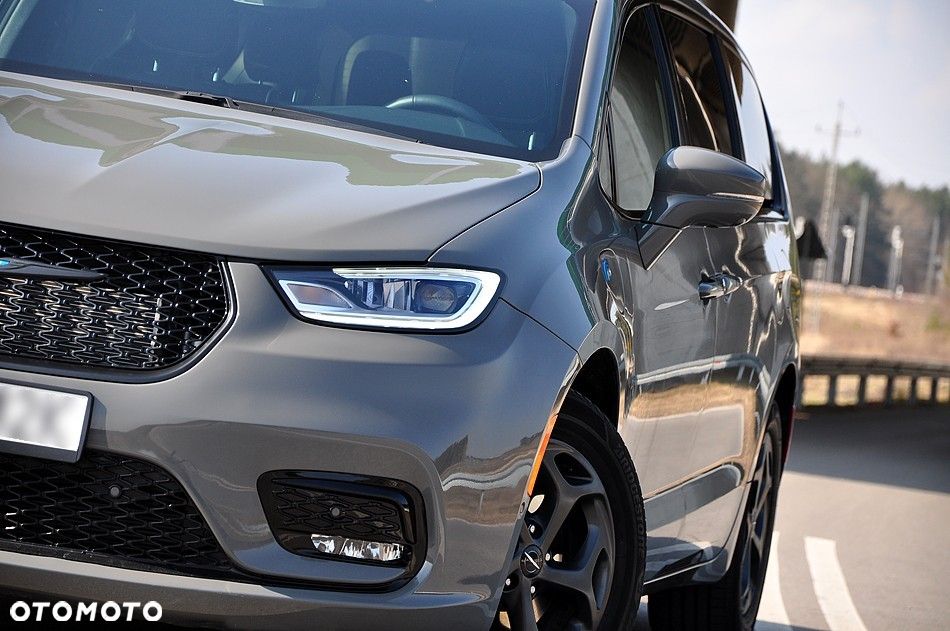 Chrysler Pacifica - 7