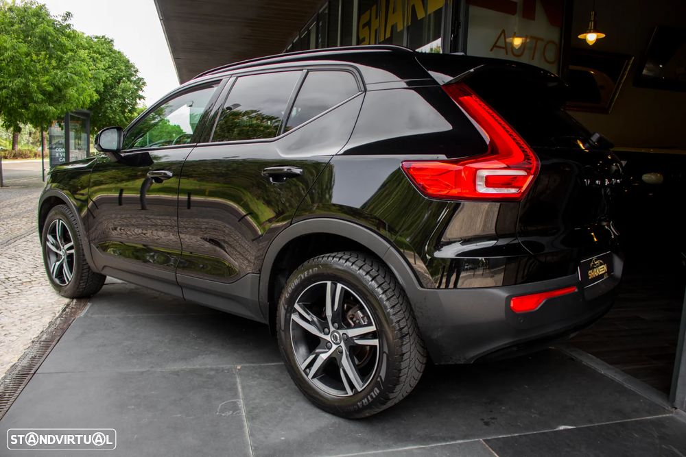 Volvo XC 40 T3 Momentum - 3
