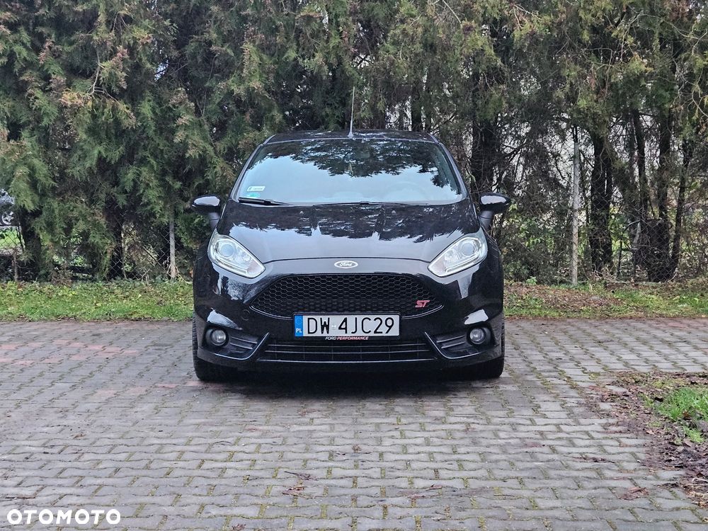 Ford Fiesta - 2