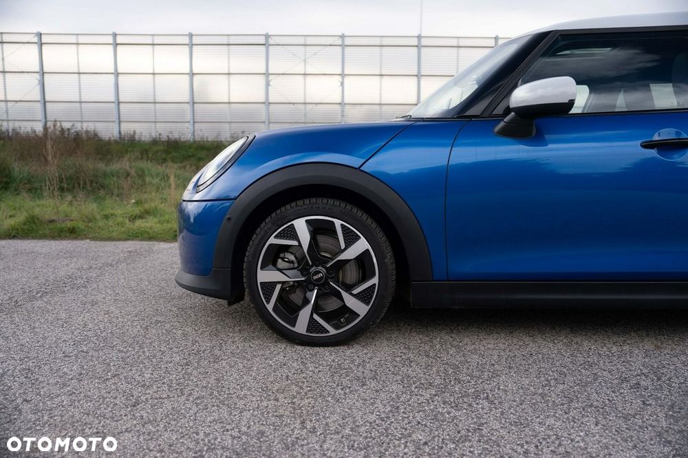 MINI Cooper S Favoured Trim - 12