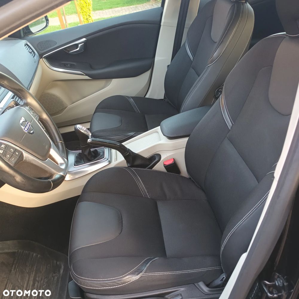 Volvo V40 D3 Momentum - 15