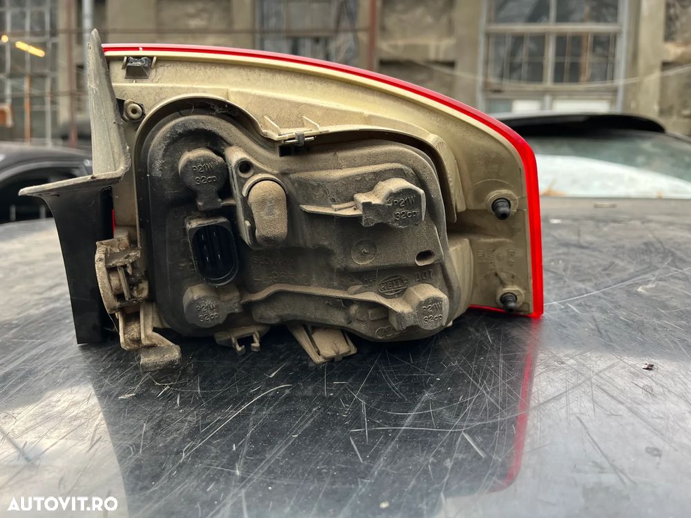 Stop stanga/Stop dreapta spate aripa Audi A4 B7 sedan complet cu soclu - 5
