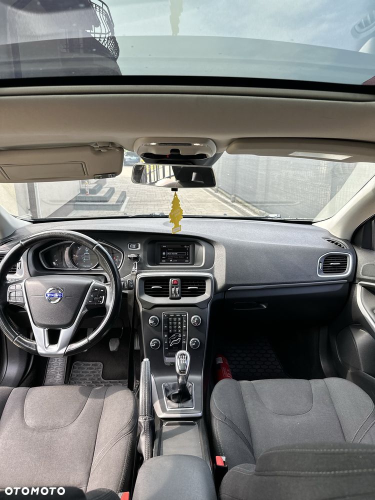 Volvo V40 Cross Country - 7