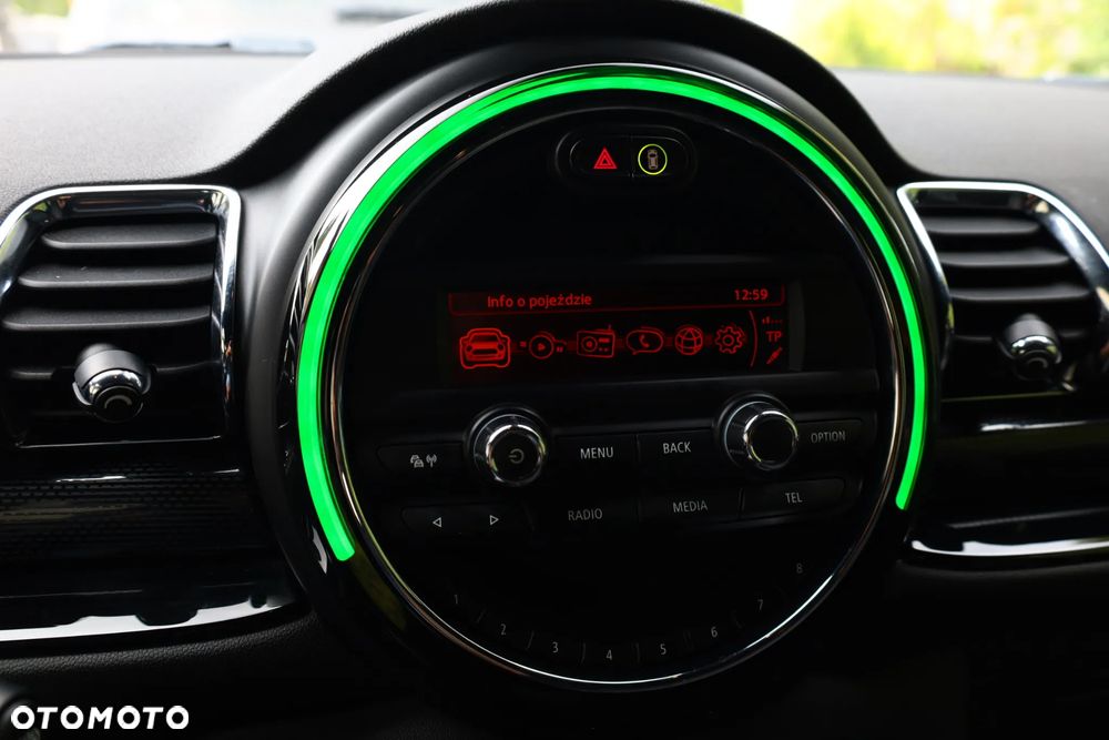 MINI Clubman Cooper Essential Trim - 23