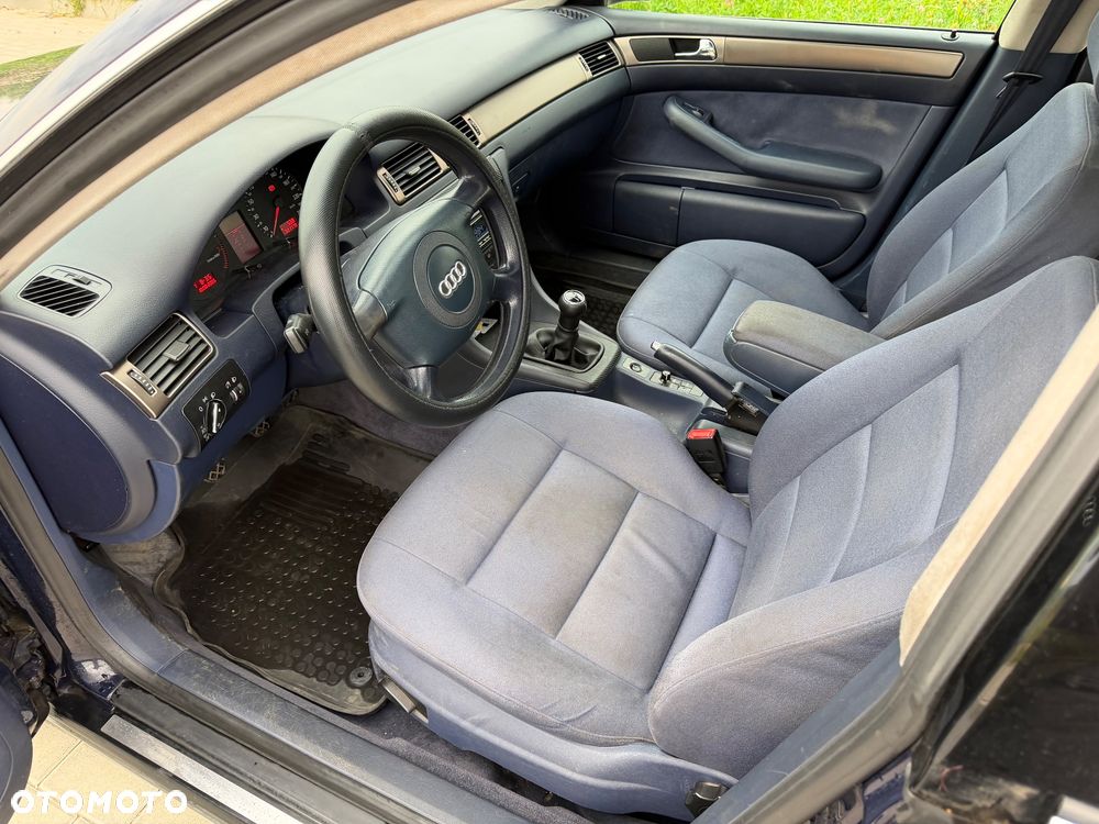 Audi A6 Avant - 32