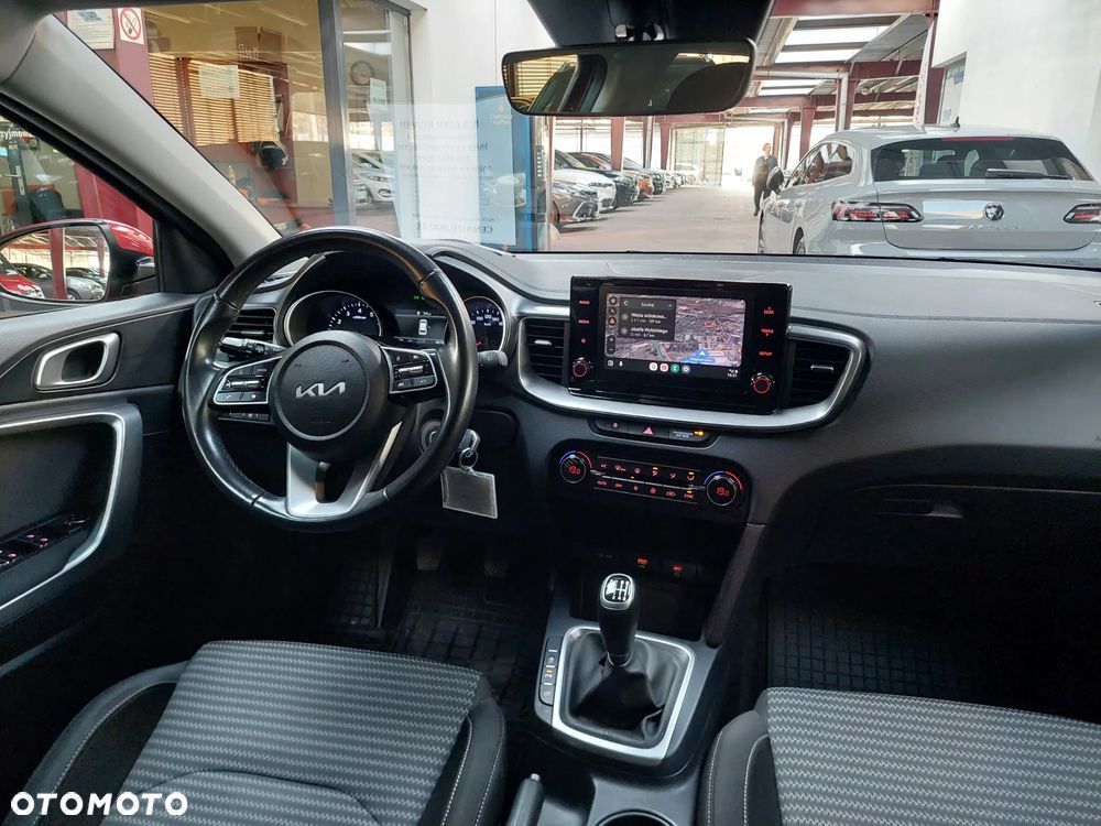 Kia Ceed 1.5 T-GDI M - 20