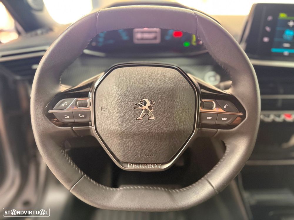 Peugeot e-2008 50 kWh Allure - 18