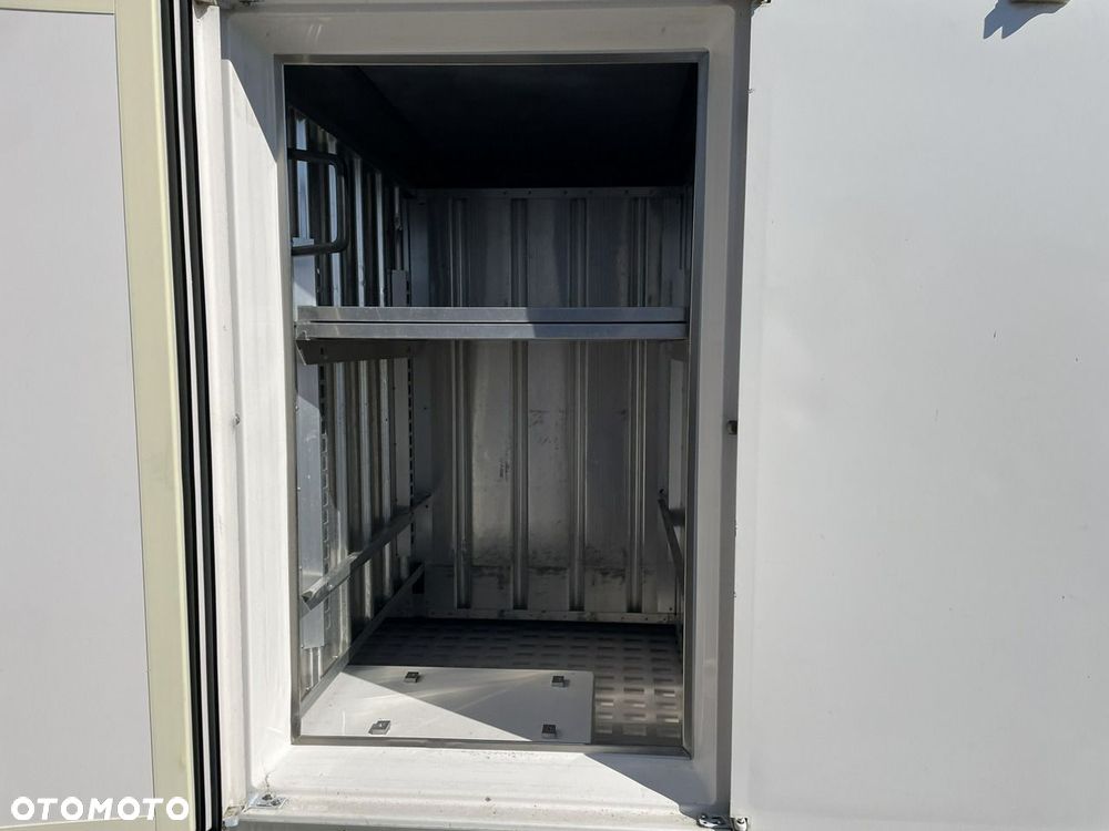 Volkswagen Transporter - 21