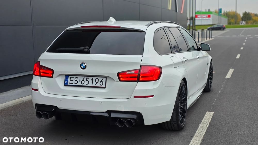 BMW Seria 5 2011 photo 2