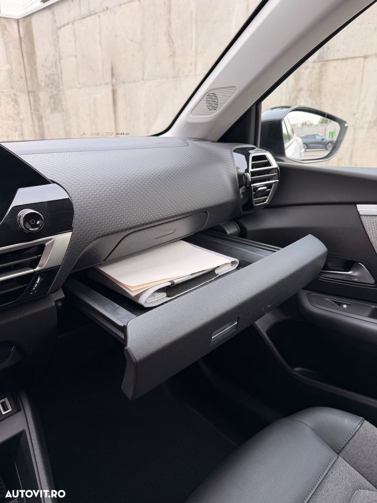 Citroën C4 PureTech 130 Stop&Start EAT8 C-SERIES - 17