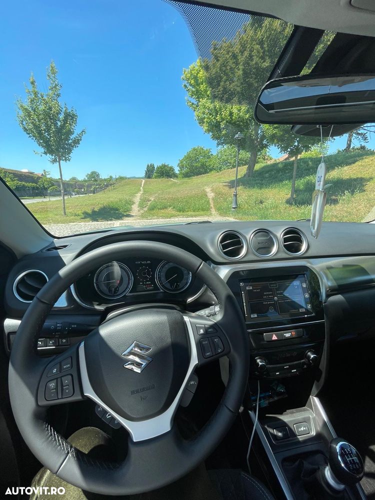 Suzuki Vitara - 8