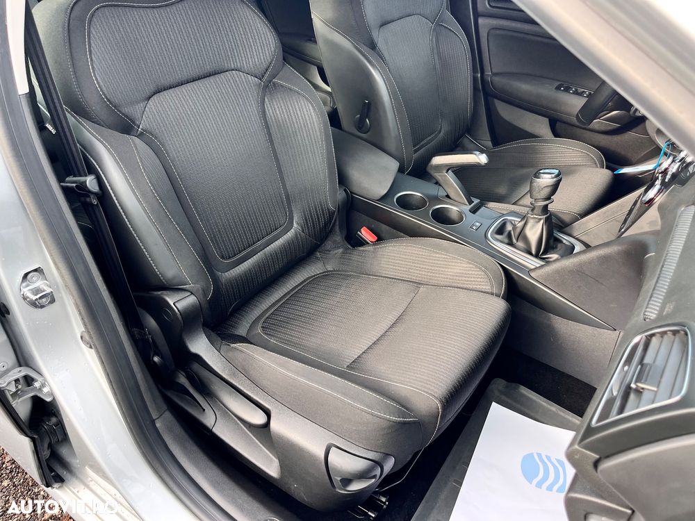 Renault Megane Blue dCi 116 Intens - 16