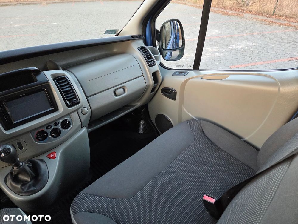 Opel Vivaro L2H1 2.9t - 19