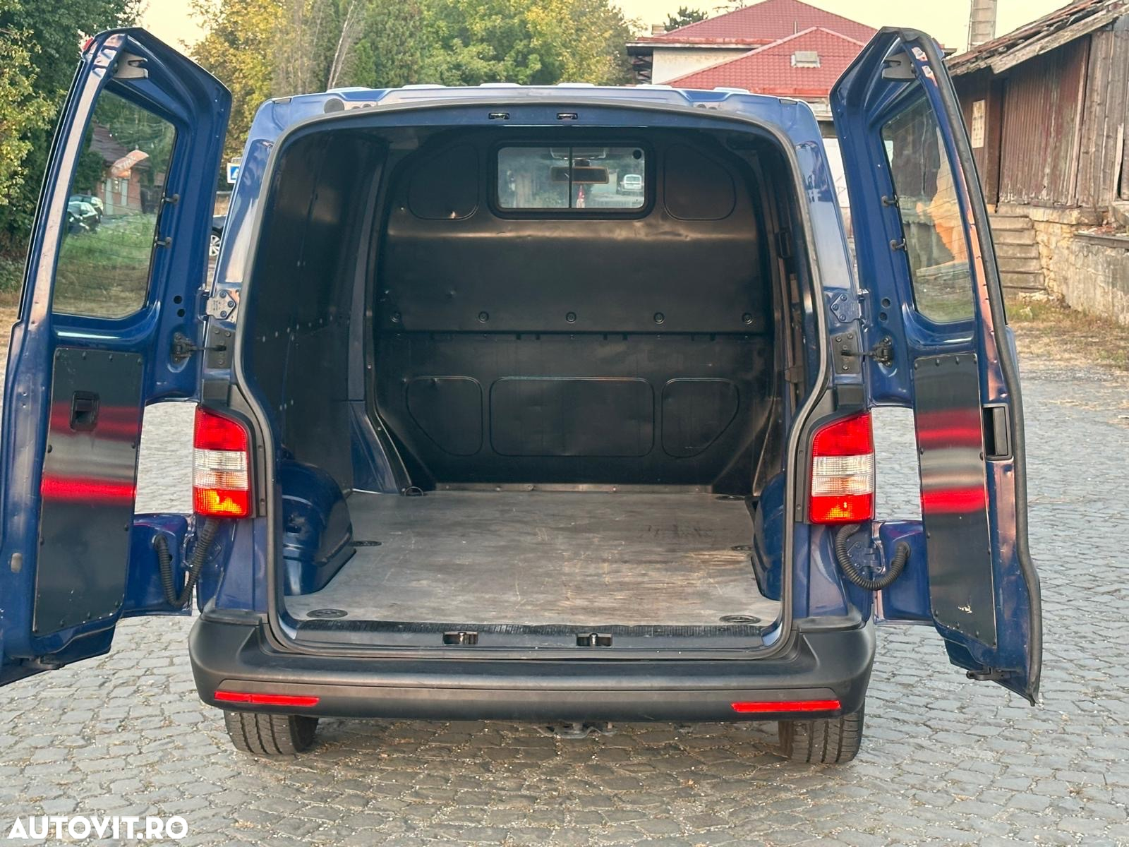 Volkswagen T5 - 6