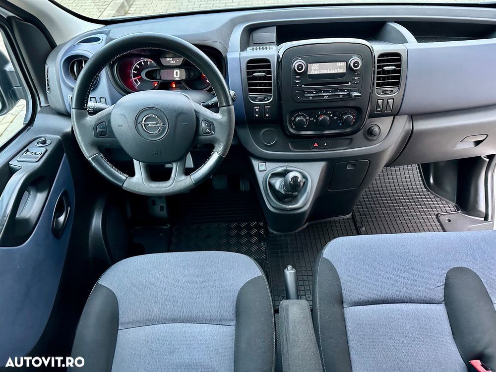 Opel Vivaro - 20
