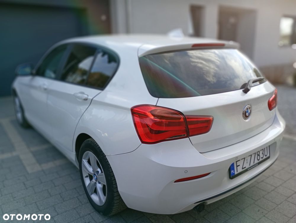 BMW Seria 1 116d Sport Line - 2