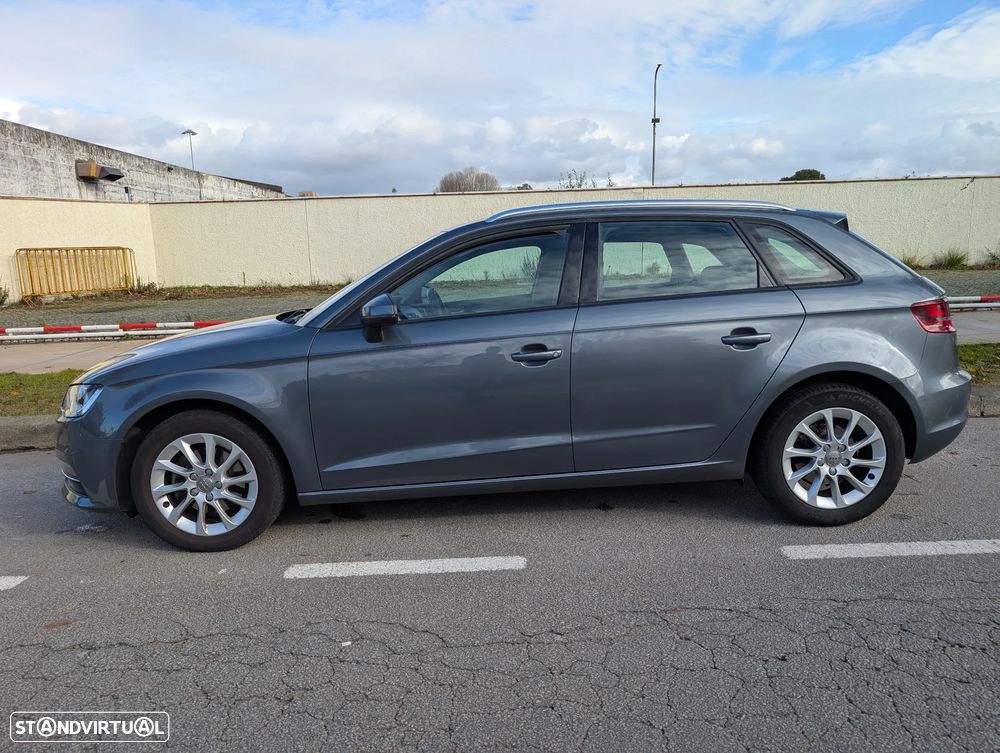 Audi A3 Sportback 1.6 TDI Attraction - 10